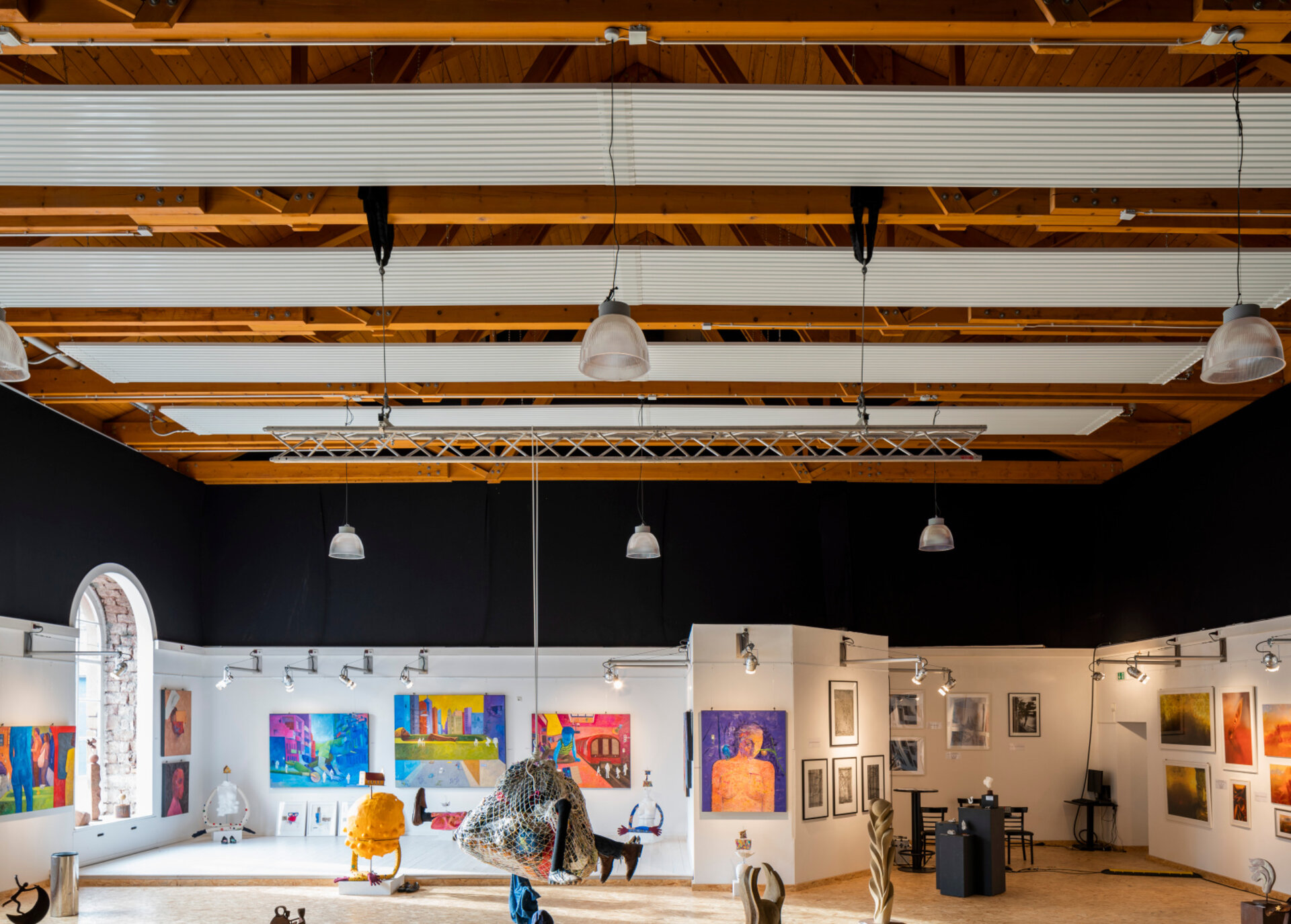 Reference Zehnder ZFP Heating and cooling ceilings 