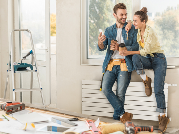happy young couple, repairment, renovation, Zehnder, Nova Neo, VNX2 059-140 (6610NA500), people, AdobeStock_232260745,
