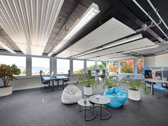 Application offices and public buildings radiant ceiling panels